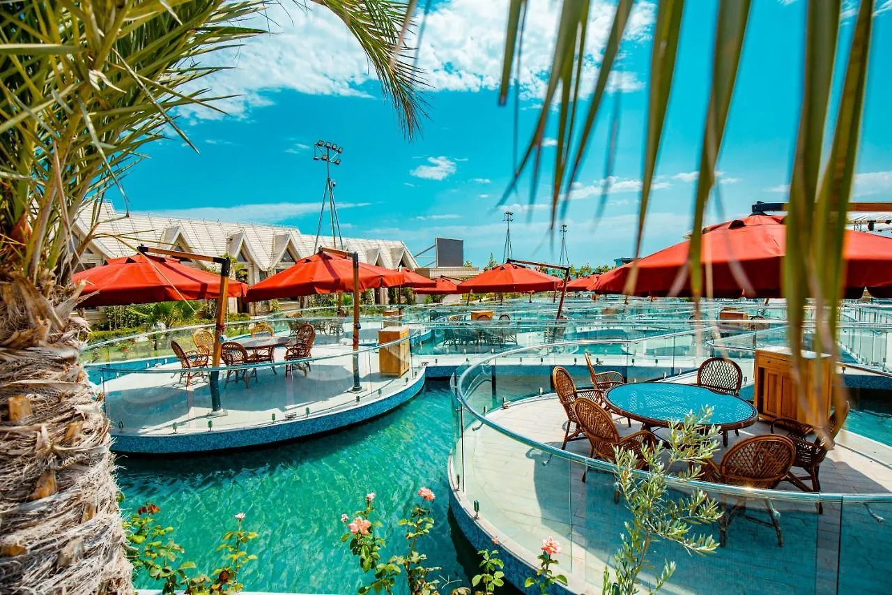 ホテル Greencity Resort&Residence バクー